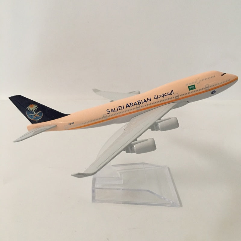 Saudi Arabian Airlines Boeing 747 Aircraft Metal 1:400 Collectible Replicas