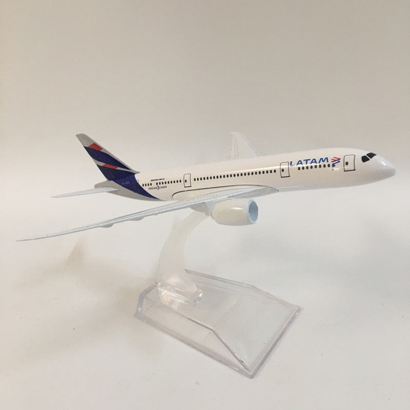 Latam Airlines Boeing 787 Aircraft Metal 1:400 Collectible Replicas