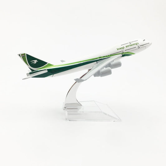 Iraqi Airlines Boeing 747 and Boeing 777 Aircraft Metal 1:400 Collectible Replicas