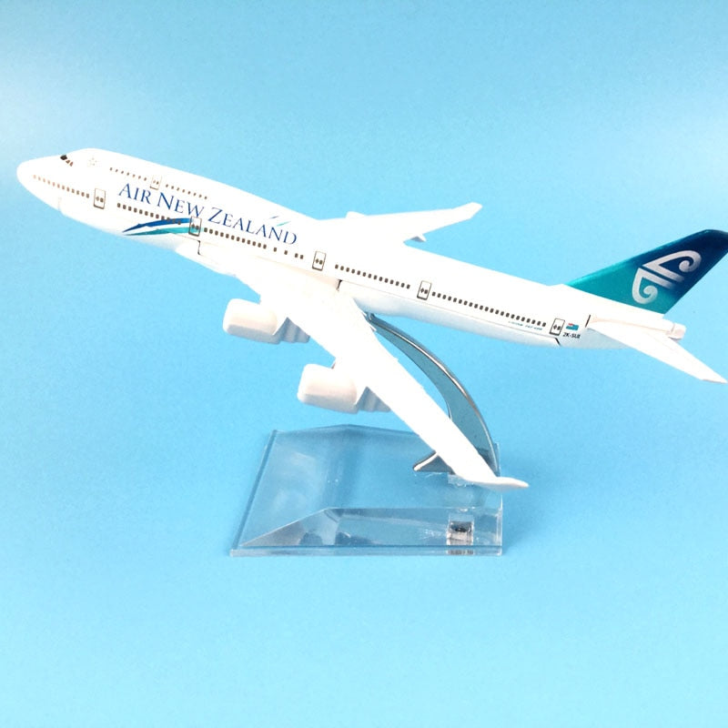 Air New Zealand Airlines Boeing 747 Aircraft Metal 1:400 Collectible Replicas