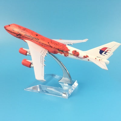 Air Malaysia Red Flower Boeing 747 Aircraft Metal 1:400 Collectible Replicas