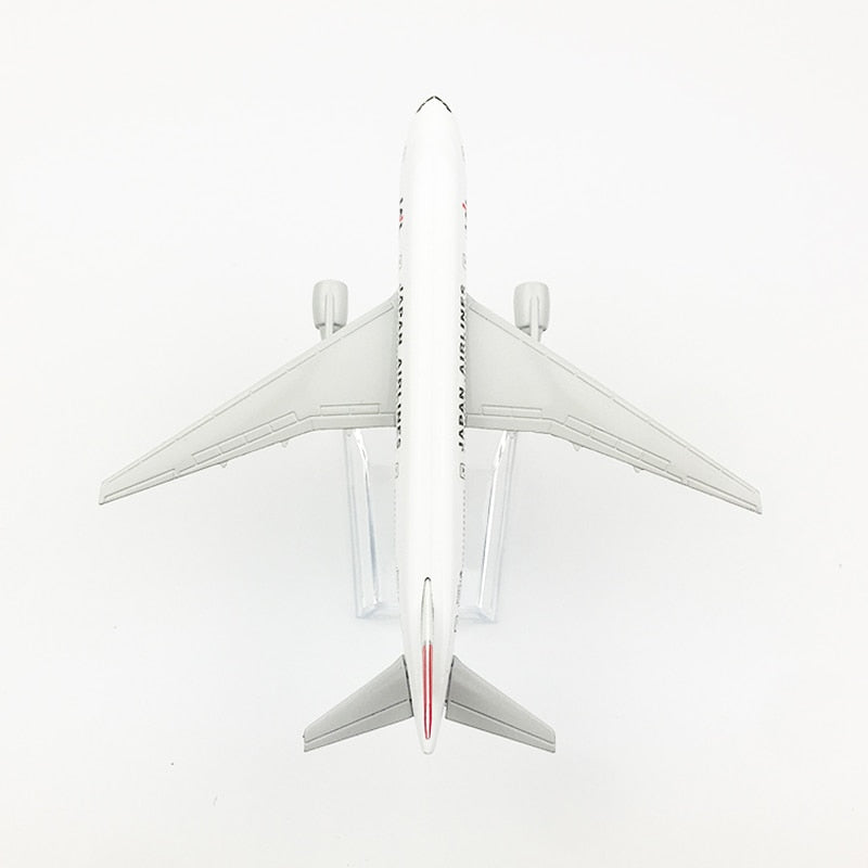 Japan Airlines Boeing 777 Aircraft Metal 1:400 Collectible Replicas