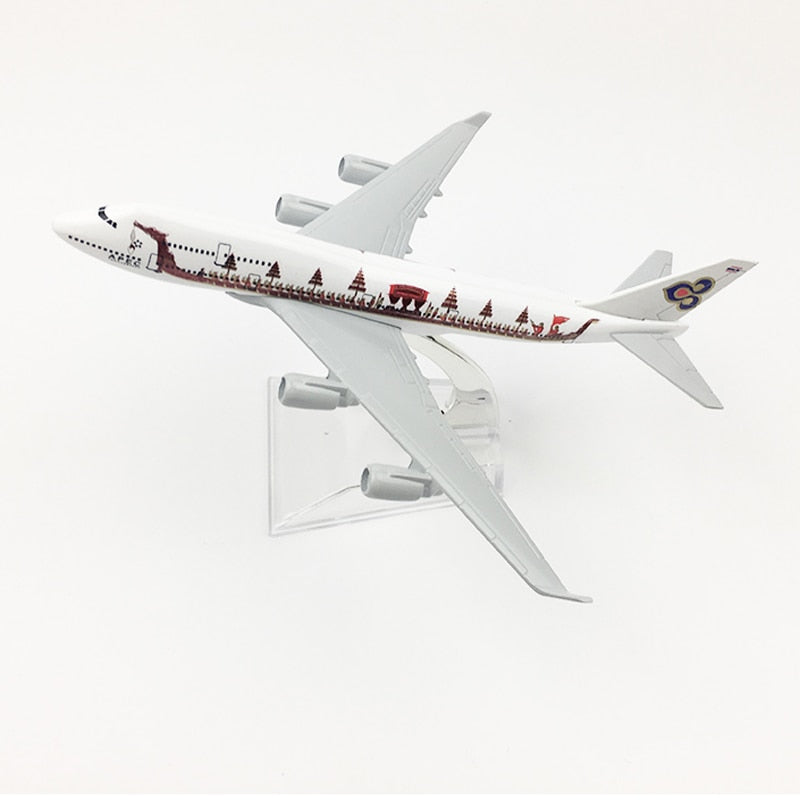 Thai Dragon Boat Airlines Boeing 747 Aircraft Metal 1:400 Collectible Replicas