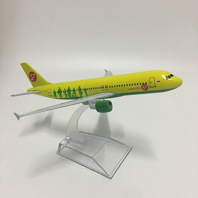 S7 Airlines Airbus A320 Aircraft Metal 1:400 Collectible Replicas