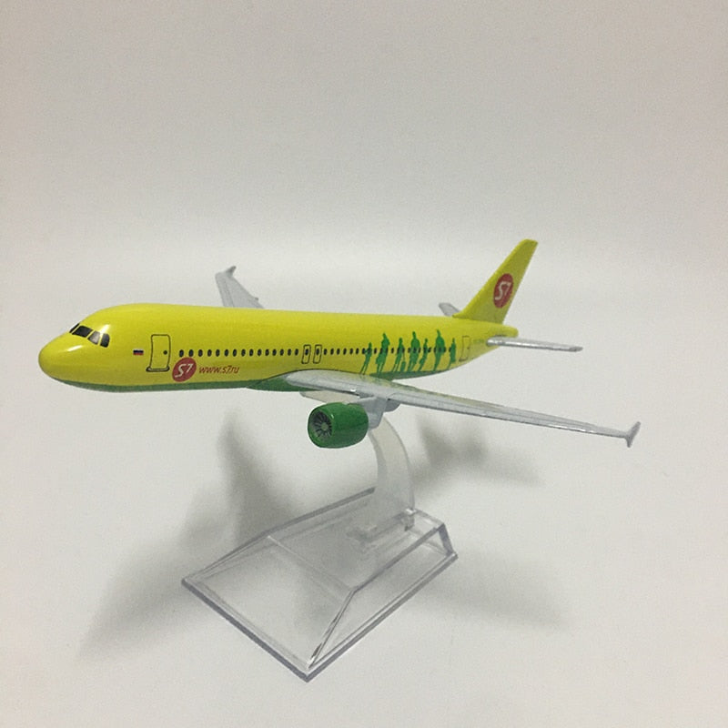 S7 Airlines Airbus A320 Aircraft Metal 1:400 Collectible Replicas